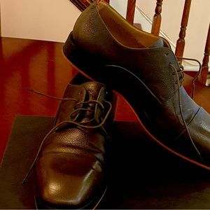 Hugo Boss men’s  shoes used.